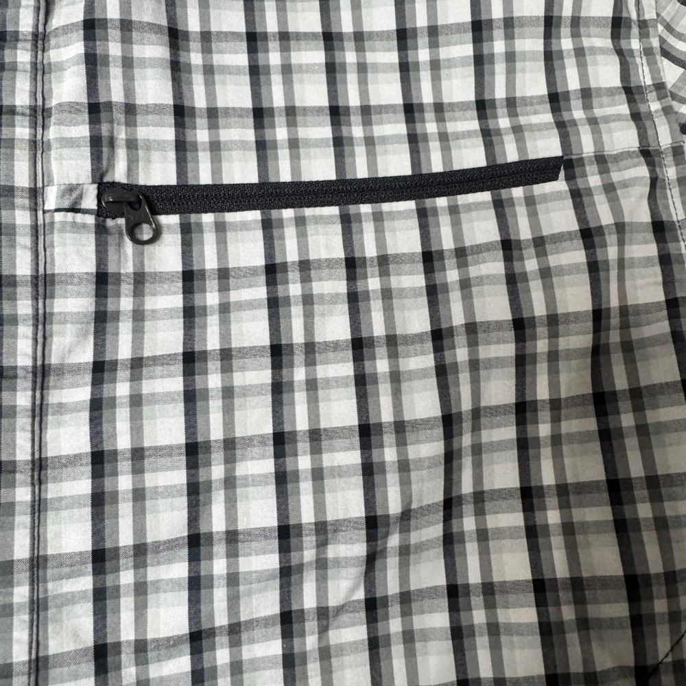 Arcteryx Mens Medium Gray Black Plaid Short Sleeve Button Down Shirt Casual - Picture 2 of 6